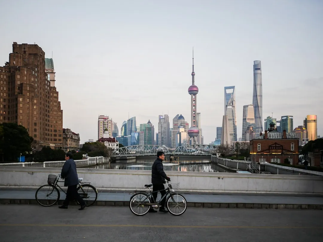 2025年上海企事业单位贸易服务采购趋势与降本策略分析正文配图 2