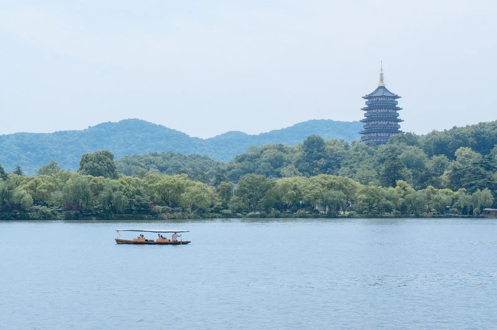 上海立迈财西贸易有限公司办公用品与清洁用品采购方案设计与成本优化